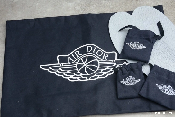 CN8607-002 JORDAN CN8607-002 BOX HIGH DIOR OG ) X AIR 1 SHOE (DIOR 0123